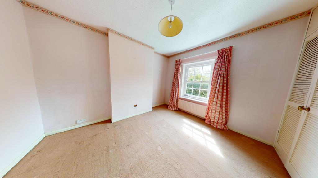 Lot: 2 - SIX-BEDROOM DETACHED HOUSE WITH APPROXIMATELY THREE ACRES OF LAND - Bedroom three
